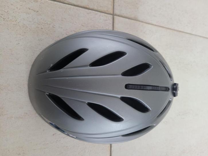 Giro skihelm (grijs, maat S), Sport en Fitness, Skiën en Langlaufen, Zo goed als nieuw, Overige typen, Skiën, Overige merken, Minder dan 100 cm