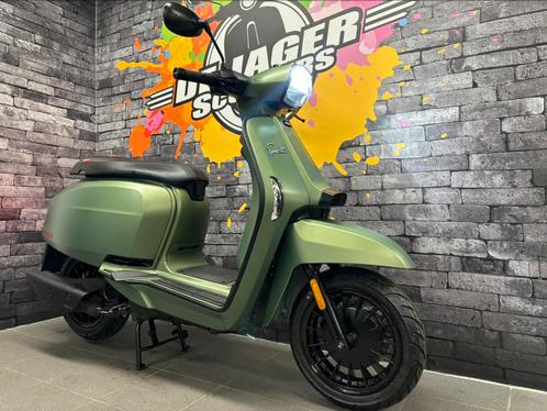 Lambretta bromscooter aanbieding, Fietsen en Brommers, Scooters | Overige merken, Nieuw, Maximaal 45 km/u, Benzine, Ophalen