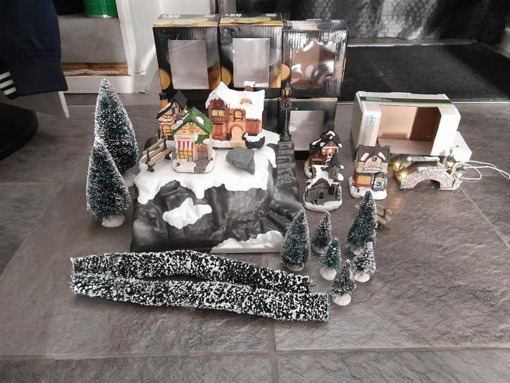 Compleet Kerstdorp met Verlichting, Huis en Inrichting, Woonaccessoires | Kandelaars en Kaarsen, Ophalen of Verzenden