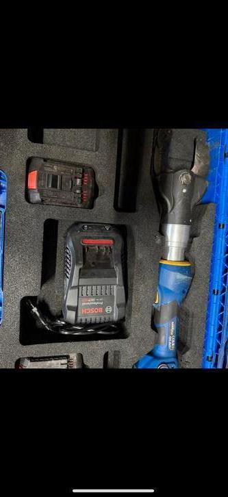 Klauke Bosch hilti  Accu Kabelschaar perstang nieuwstaat beschikbaar voor biedingen