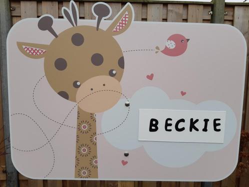 Geboortebord Grote Giraf Roze te huur / huren, Kinderen en Baby's, Kraamcadeaus en Geboorteborden, Zo goed als nieuw, Geboortebord