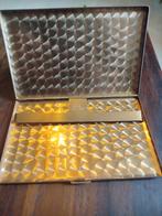 Vintage Gouden Sigarettenkoker - Swiss Made Agme, Ophalen of Verzenden, Gebruikt, Tabaksdoos of Verpakking