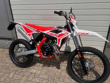 Beta RR Enduro Sport E5 schakelbrommer direct leverbaar! beschikbaar voor biedingen