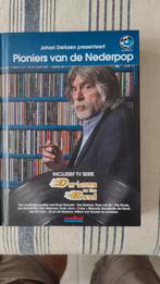 Johan Derksen - Pioniers van de Nederpop, Boeken, Artiest, Zo goed als nieuw, Johan Derksen, Ophalen of Verzenden