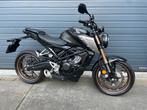 Honda cb125r cb 125 r: '22 orig nl, Zgan, led, zwart, 6200km, Bedrijf, 11 kW of minder, 1 cilinder, Minimaal motorrijbewijs A1