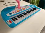 Vrolijke blauwe piano voor lief kindje €10 voor spaarpotje, Muziek en Instrumenten, Keyboards, Overige merken, 61 toetsen, Zo goed als nieuw