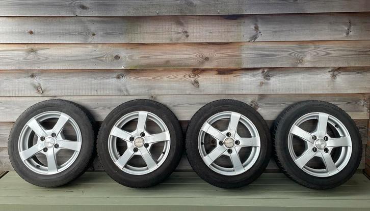 Winter-banden Licht-metalen-Velg - 155/65 R14  Toyota Aygo, Auto diversen, Auto-accessoires, Gebruikt, Ophalen