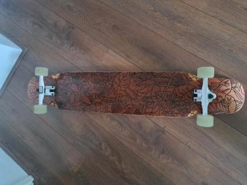 Decathlon longboard beschikbaar voor biedingen