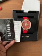 Versace versus wrist watch (women), Nieuw, Met strass, Overige merken, Goud