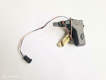 Centrale deurvergrendelingsmotor Volvo 740 760 1380349 beschikbaar voor biedingen