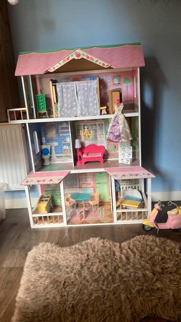 Barbi huis beschikbaar voor biedingen