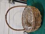 mand met draagarm groot dik riet rotan, Huis en Inrichting, Woonaccessoires | Schalen en Manden, Ophalen of Verzenden, 'T Olde Gre-j