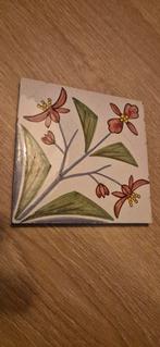 Vintage Tegel met Bloemmotief, Ophalen of Verzenden