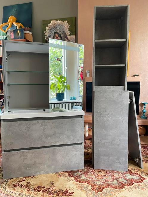 Badkamermeubelset betongrijs van hout, Huis en Inrichting, Badkamer | Badkamermeubels, Zo goed als nieuw, Spiegelkast, Minder dan 100 cm
