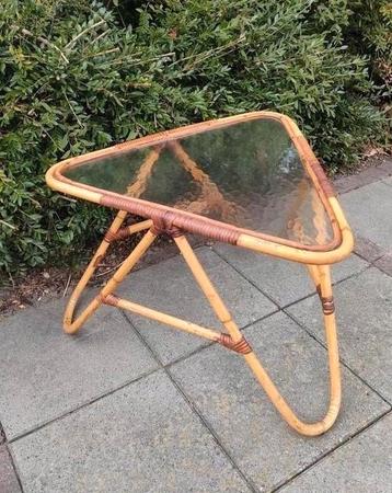 Rohé Noordwolde Rotan Bijzettafel Vintage tafeltje tafel  beschikbaar voor biedingen