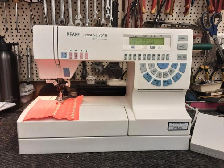 MOOIE PFAFF NAAIMACHINE MODEL CREATIEVE 7510, Hobby en Vrije tijd, Naaimachines en Toebehoren, Gebruikt, Naaimachine, Pfaff, Ophalen of Verzenden