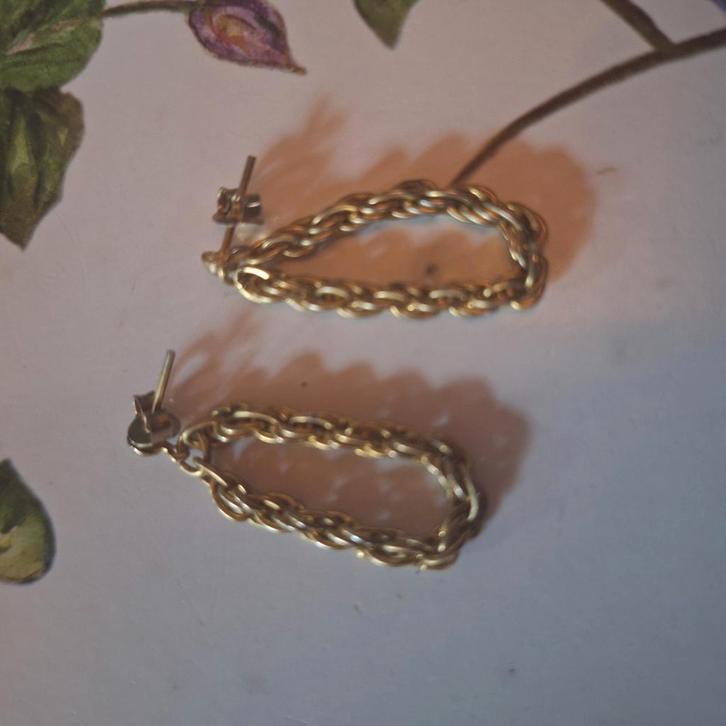 Goudkleurige oorbellen , stekers ,, Sieraden, Tassen en Uiterlijk, Oorbellen, Zo goed als nieuw, Overige materialen, Goud, Ophalen of Verzenden