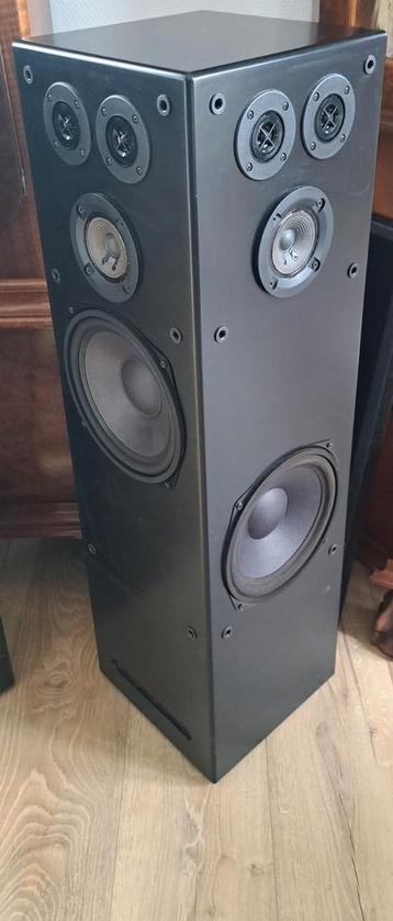 Krachtige Akai Zuilspeakers - Goede Staat! Zeldzaam, 2x3way beschikbaar voor biedingen