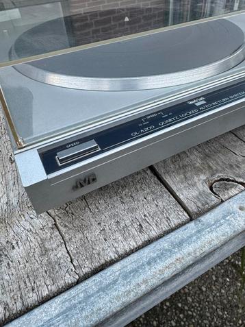 JVC QL-A200 platenspeler beschikbaar voor biedingen