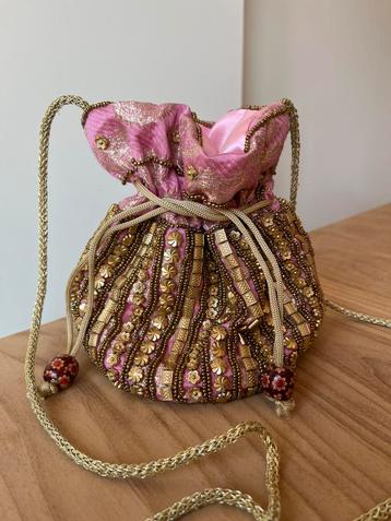 Schoudertasje / bucketbag anna nina beschikbaar voor biedingen