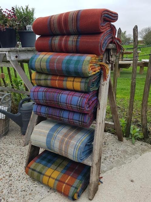 NIEUW  Wollen Tartan dekens/plaids, Huis en Inrichting, Woonaccessoires | Plaids en Woondekens, Nieuw, Ophalen of Verzenden