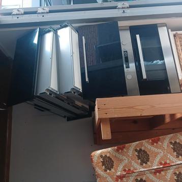Eventueel lades te koop hoogglans zwart  beschikbaar voor biedingen
