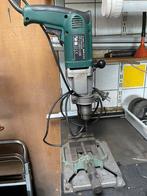 Boorstandaard met boormachine en klem, Ophalen, Gebruikt, 400 tot 600 watt, Boormachine