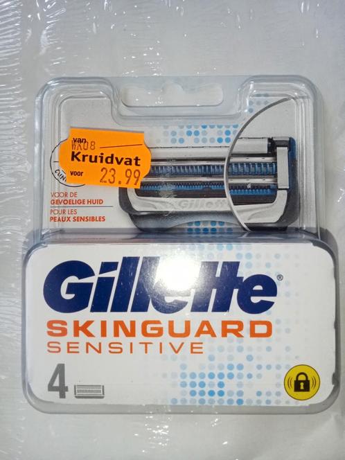 Gillette SkinGuard Sensitive - 4 Scheermesjes, Sieraden, Tassen en Uiterlijk, Uiterlijk | Gezichtsverzorging, Nieuw, Ophalen of Verzenden