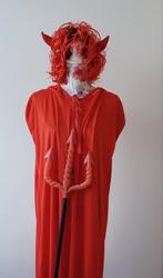 Duivels kostuum carnaval: cape, drietand, pruik, Carnaval, Zo goed als nieuw, Kleding, Geen merk