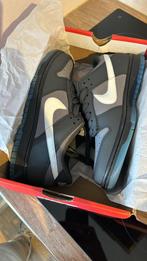 Nike low dunks, Ophalen of Verzenden, Zo goed als nieuw, Sneakers of Gympen, Nike