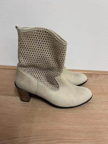 Sch5 - Beige leren Wolky laarzen maat 41 nwprijs 159,95 (1) beschikbaar voor biedingen