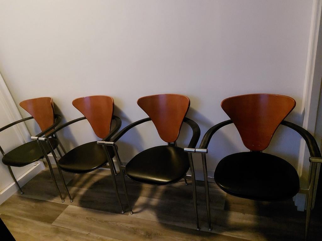 Zeldzame Arrben Stiletto stoelen - Set van 4  Italië 1970, Huis en Inrichting, Stoelen, Ophalen, Gebruikt, Zwart, Vier