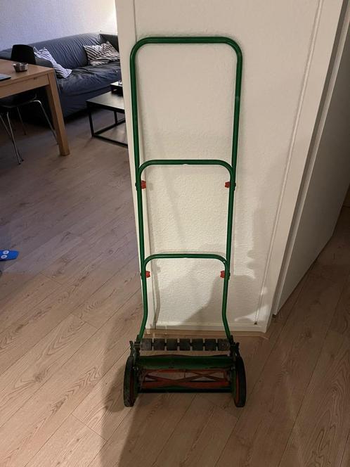 Handmatige grasmaaier  duwmodel  €12,50 – Ophalen in Zwolle, Tuin en Terras, Grasmaaiers, Gebruikt, Handgrasmaaier, 40 t/m 49 cm