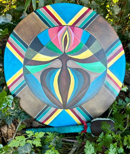 OVERGEDRAGEN Sjamanendrum Kameel 42 cm ‘Moeder Aarde’, Muziek en Instrumenten, Percussie, Nieuw, Ophalen of Verzenden