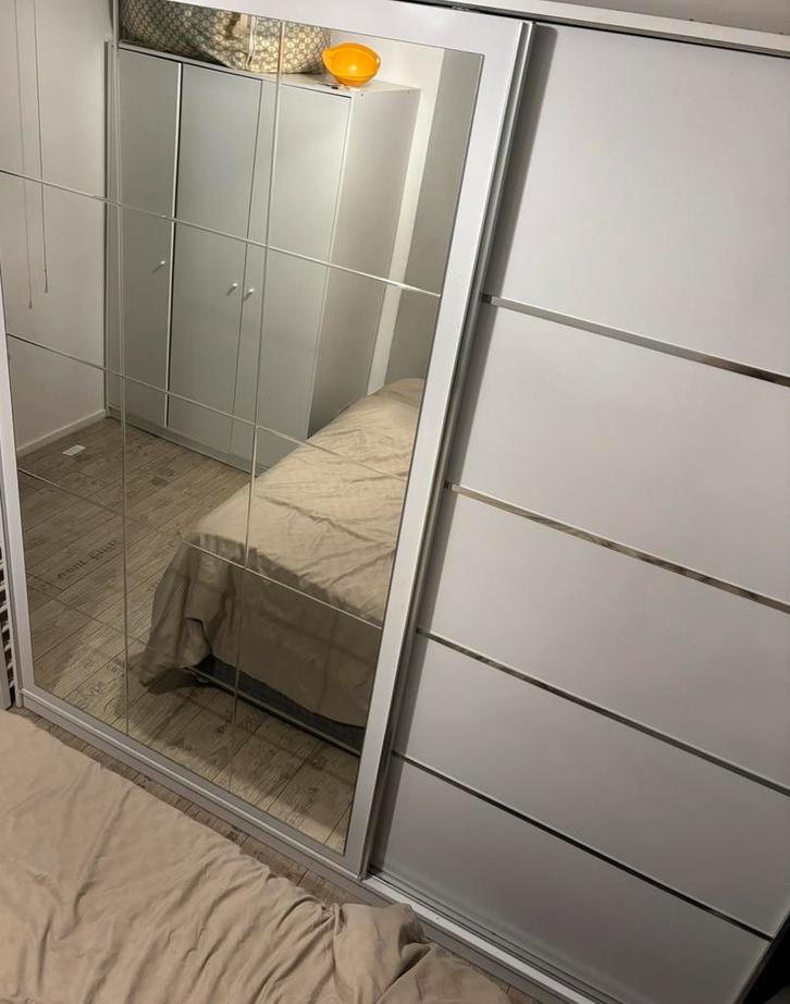 Witte schuifdeurkast, Huis en Inrichting, Badkamer | Complete badkamers, Zo goed als nieuw, Ophalen