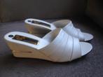 Nieuw / Maat: 40 / Witte open schoenen met sleehak, Kleding | Dames, Nieuw, Overige typen, Ophalen of Verzenden, Wit