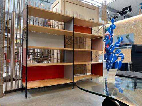 VITRA EAMES ESU SHELF 4 HU - SHOWROOMMODEL, Huis en Inrichting, Kasten | Boekenkasten, Zo goed als nieuw, Minder dan 100 cm, 25 tot 50 cm