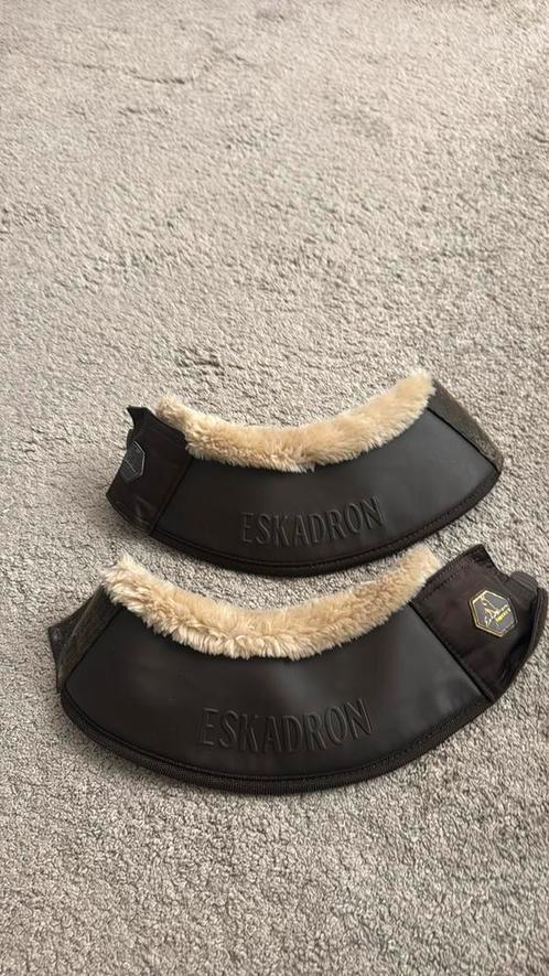 Springschoenen eskradon bruin maat S, Dieren en Toebehoren, Paarden en Pony's | Beschermers, Zo goed als nieuw, Ophalen of Verzenden