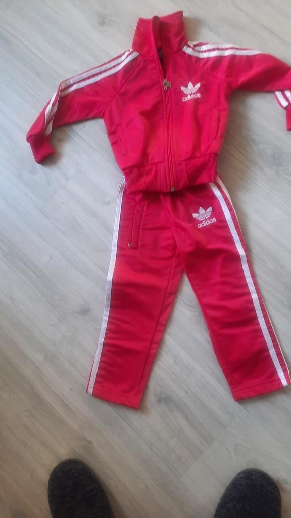 Nieuw treningspakje maat 86/92 kleur roze, Kinderen en Baby's, Babykleding | Maat 86, Ophalen of Verzenden
