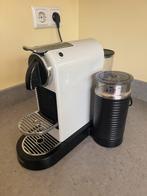 Nespresso Magimix + Melkopschuimer + Garantie, Koffiemachine, Ophalen of Verzenden, Zo goed als nieuw, 1 kopje