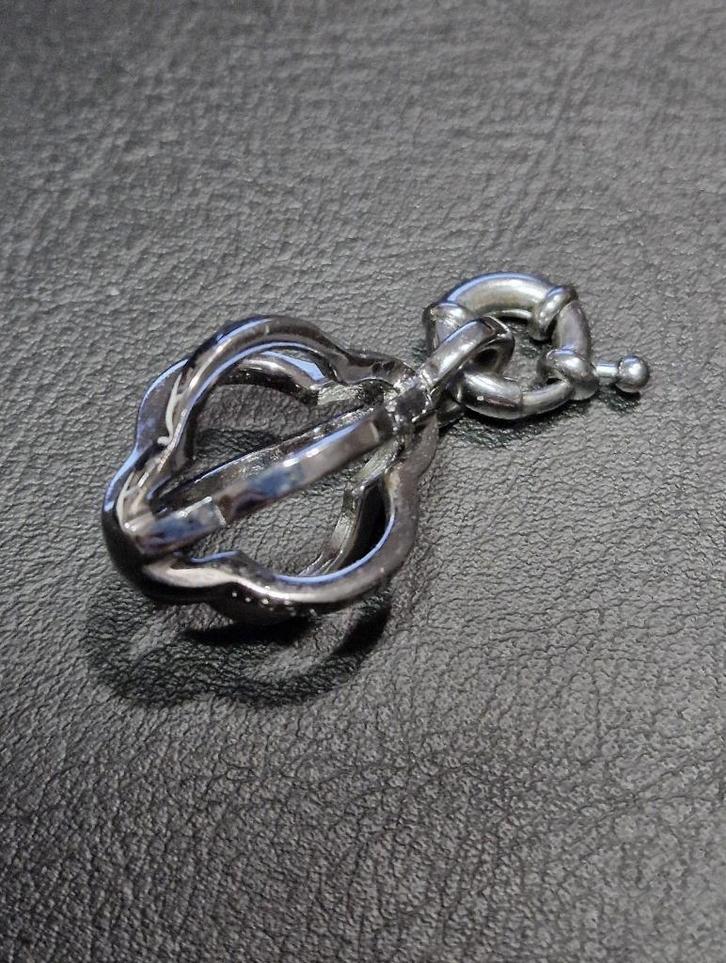 Mooie hanger / kettinghanger van DYRBERG KERN, Sieraden, Tassen en Uiterlijk, Kettinghangers, Zo goed als nieuw, Overige materialen