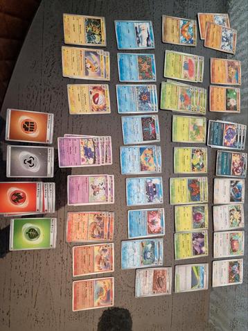 Pokemon 151 lot holo's en reverse holo's 57 kaarten Mint beschikbaar voor biedingen