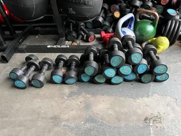 10 sets dus 20 x 3 kg rubberen dumbbells gewichten beschikbaar voor biedingen