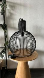 Zwarte metalen lampenkap van Kwantum, Huis en Inrichting, Lampen | Hanglampen, Ophalen, Zo goed als nieuw, Metaal, Minder dan 50 cm