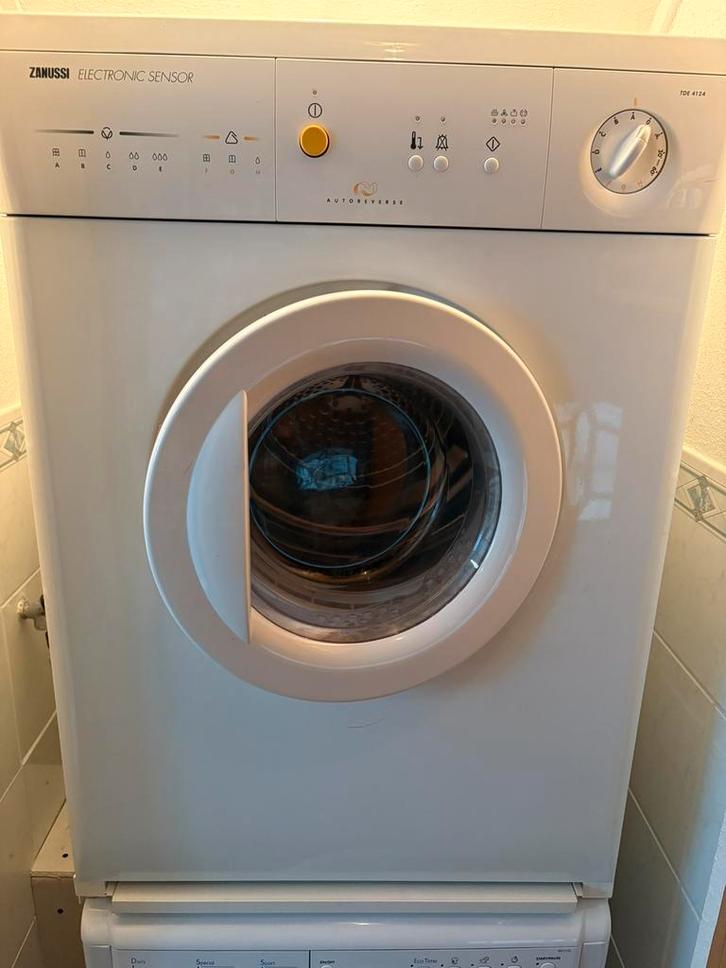 Zanussi droger, Witgoed en Apparatuur, Wasdrogers, Zo goed als nieuw, Condens, 85 tot 90 cm, Ophalen
