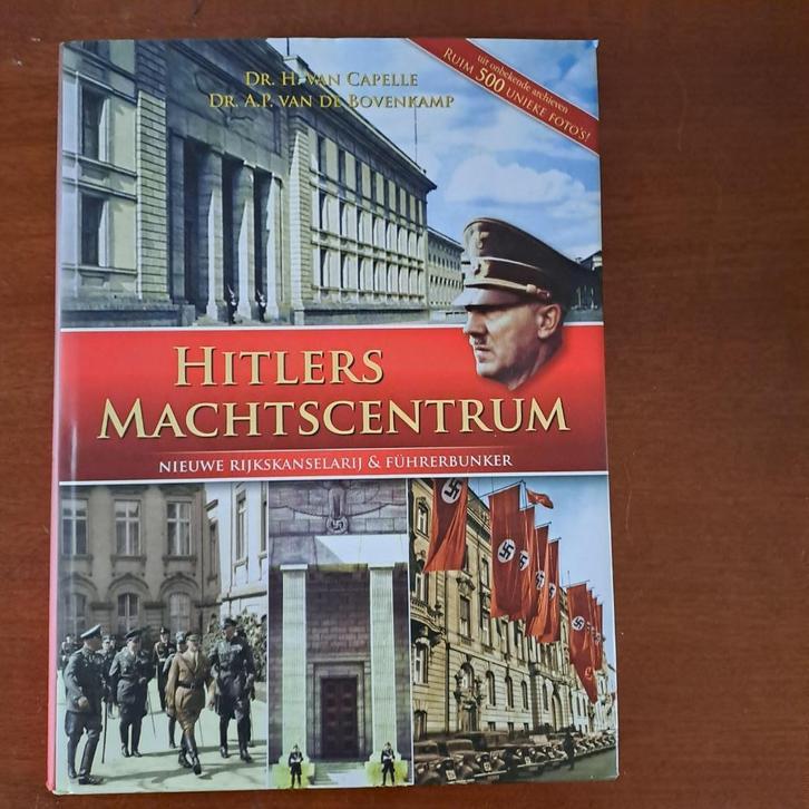 Hitlers machtscentrum door A.P. van de Bovenkamp, Boeken, Oorlog en Militair, Zo goed als nieuw, Algemeen, Tweede Wereldoorlog