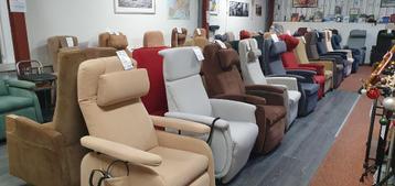 Tweedehands Sta Op stoel, sta op relax fauteuil  Fitform beschikbaar voor biedingen