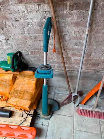 Grastrimmer beschikbaar voor biedingen