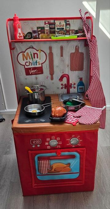 Kinder popup keuken incl alle keukenspullen inklapbaar beschikbaar voor biedingen