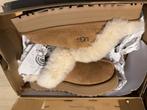 Schoenen, Kleding | Dames, Schoenen, UGG, Beige, Nieuw, Ophalen of Verzenden